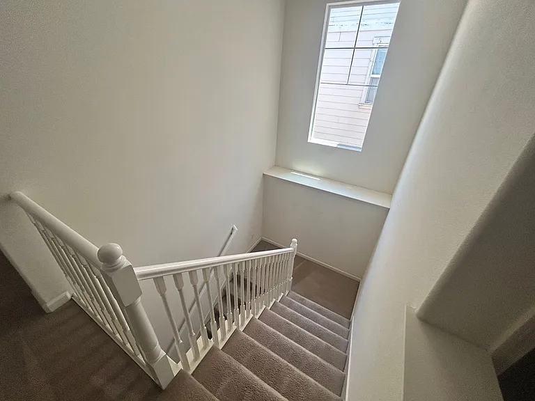 499 W Saint Francis Ave — Photo 16
