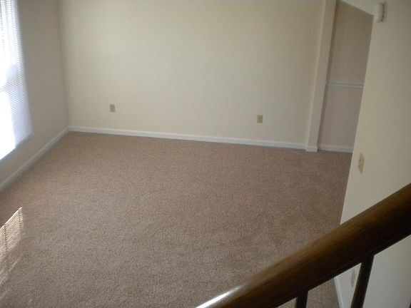 5th image of 106 Walnut Hill Dr