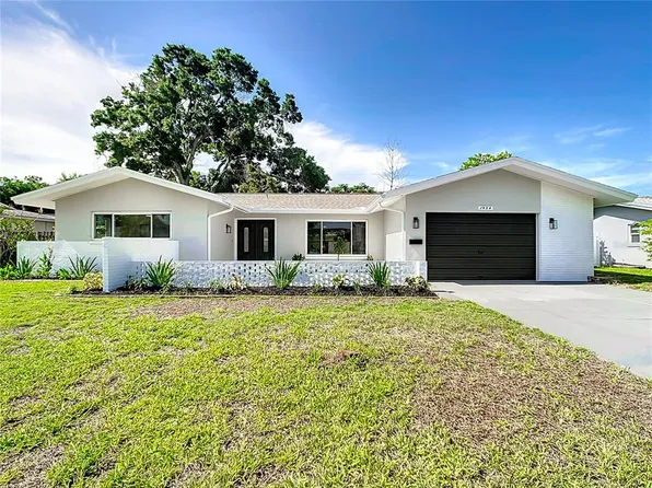 1424 62nd Pl S, Saint Petersburg, FL 33705