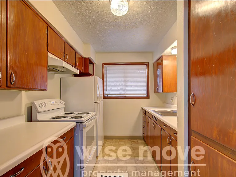Gallery Kitchen