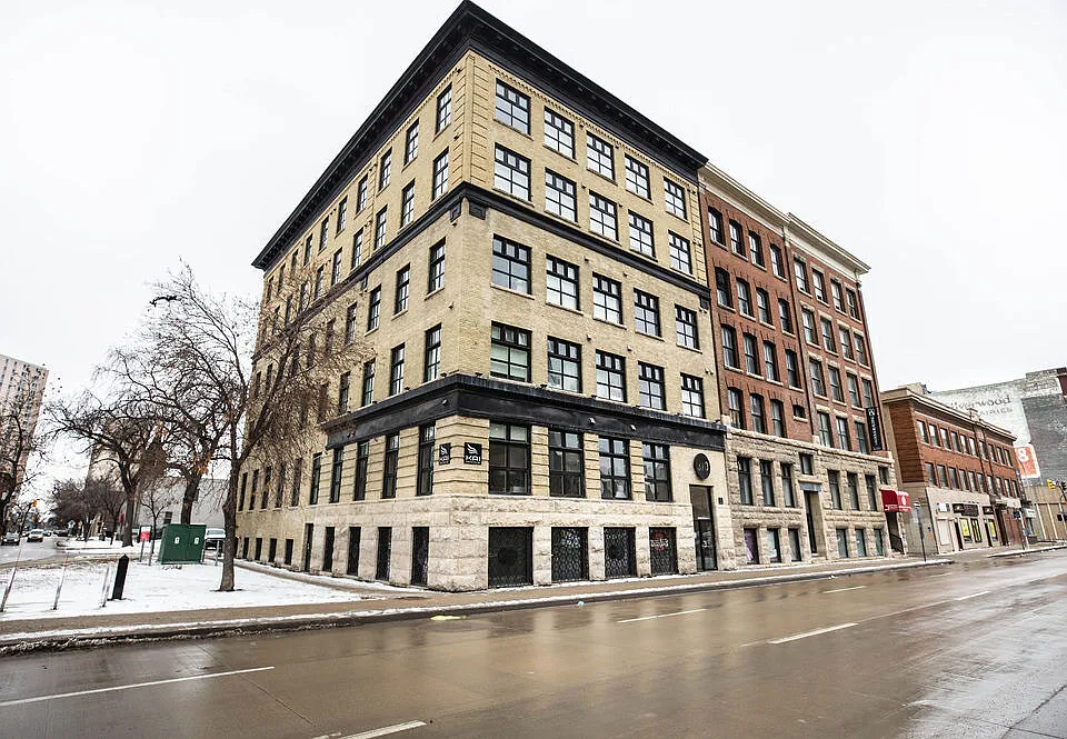 370 Donald St #104