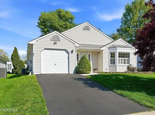 10 Springhill Dr, Brick, NJ 08724
