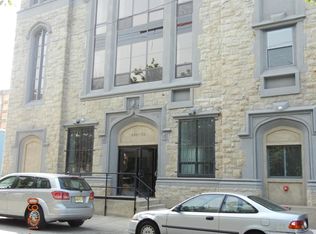 948 N 8th St APT 2B, Philadelphia, PA 19123