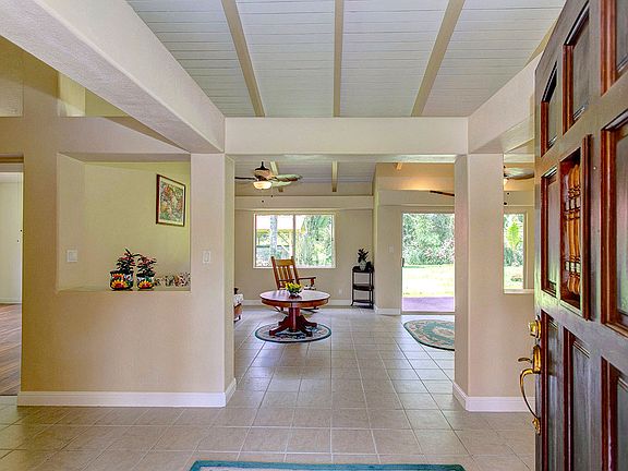 4th image of 13-3439 Pomaikai St