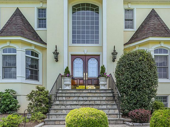 3 Kniffen Rd Katonah, NY (04 of 59).jpg