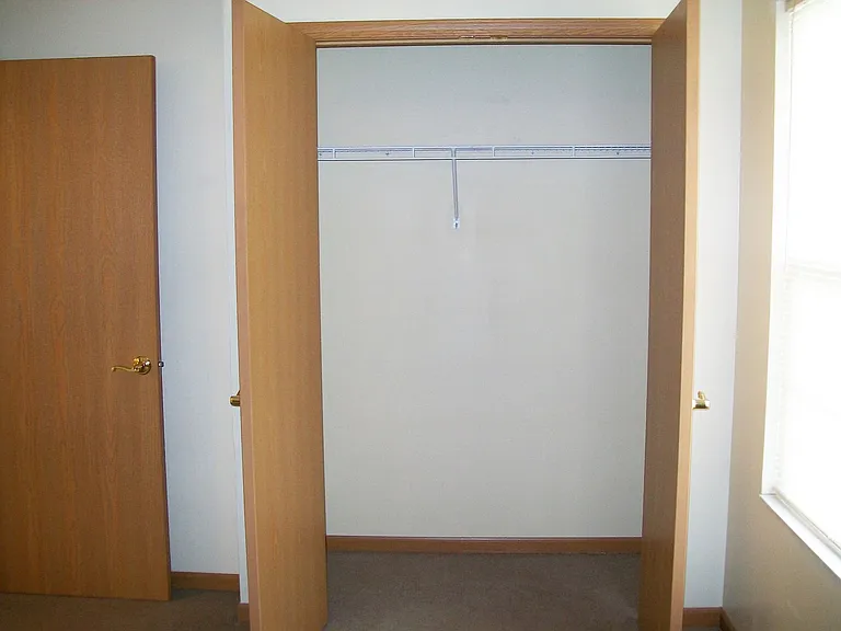Century Estates Apartments — Photo 10