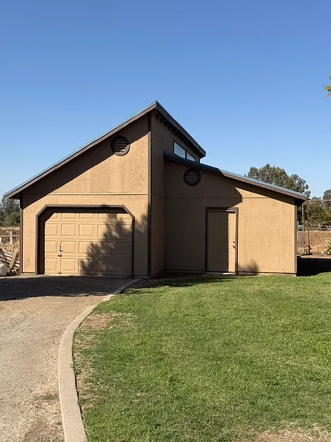 3 bed, 2.5 bath, 2150 sqft, $2,500 — Photo 3