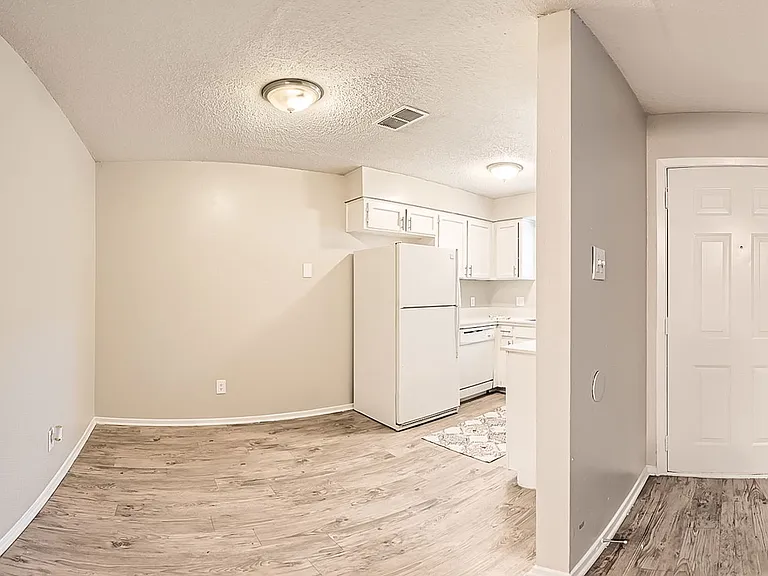 5609 Cougar Dr — Photo 20