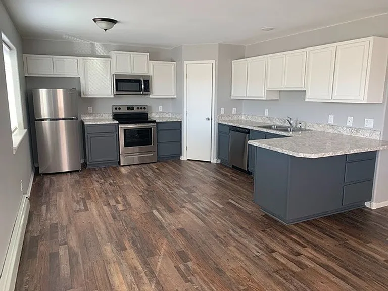 200 E Pike Ave — Photo 7