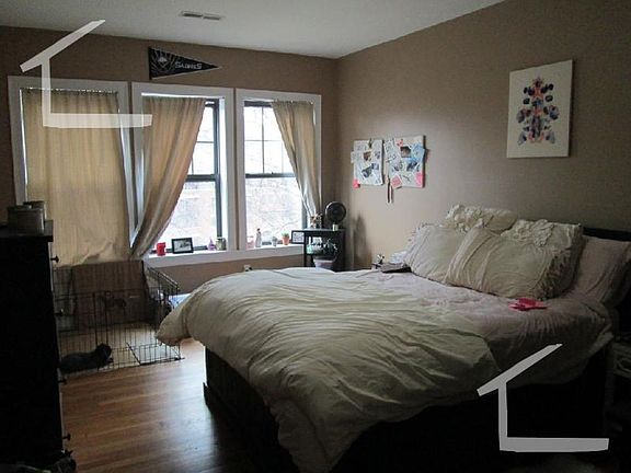 5th image of 1592 Beacon St APT 2