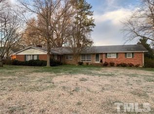 701 W Barbee St, Zebulon, NC 27597