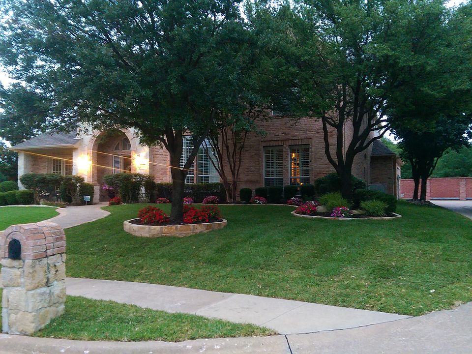 2nd image of 3521 Willowbrook Dr