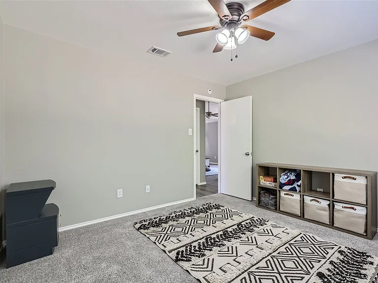5810 Avery Island Ave — Photo 20