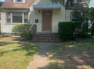 193 Hickory Ave, Bergenfield, NJ 07621