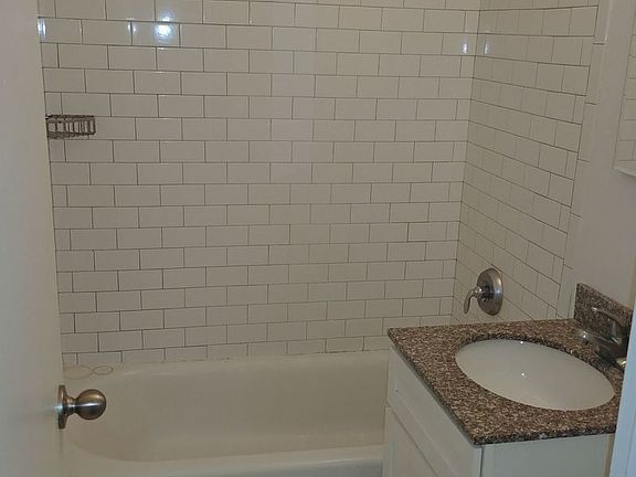 5th image of 4830 40th St APT 5A