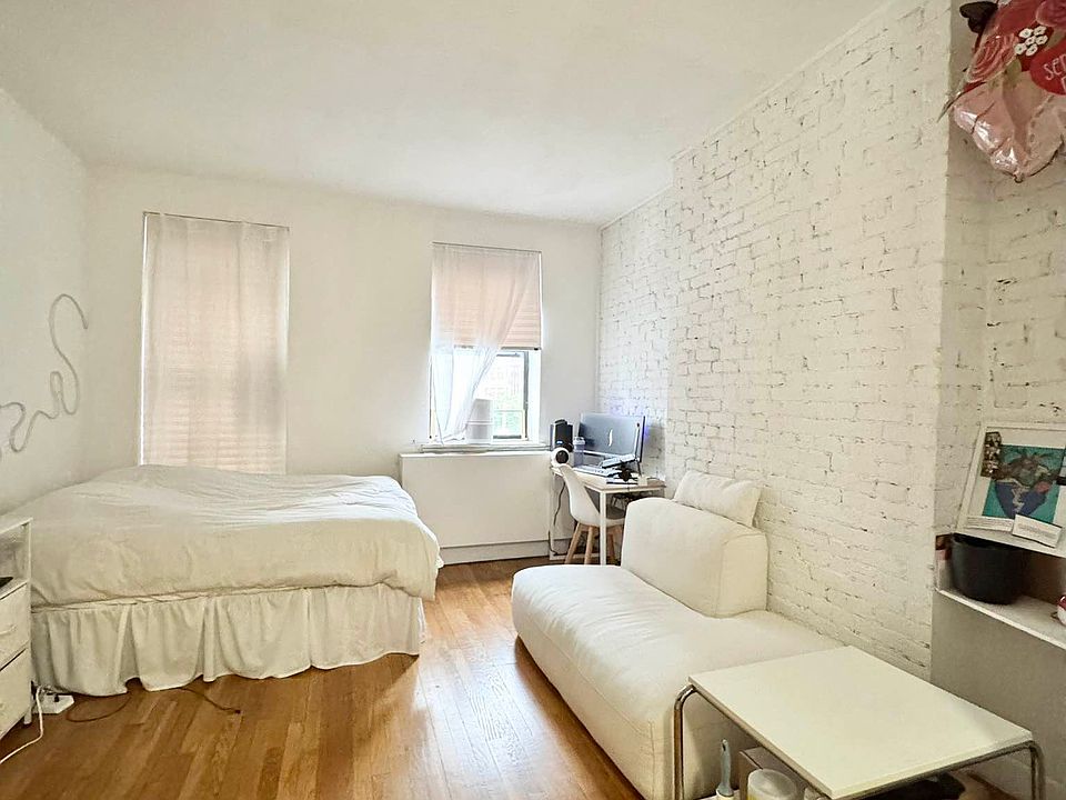 2nd image of 401 E 62nd St Unit 5E