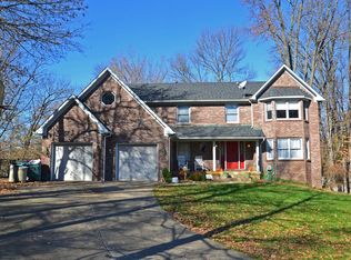 3248 W Birdsong Ct, Greenfield, IN 46140