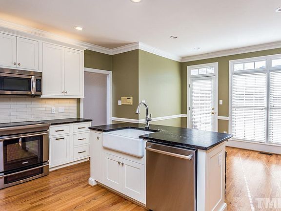 4th image of 3500 Proprietor Way