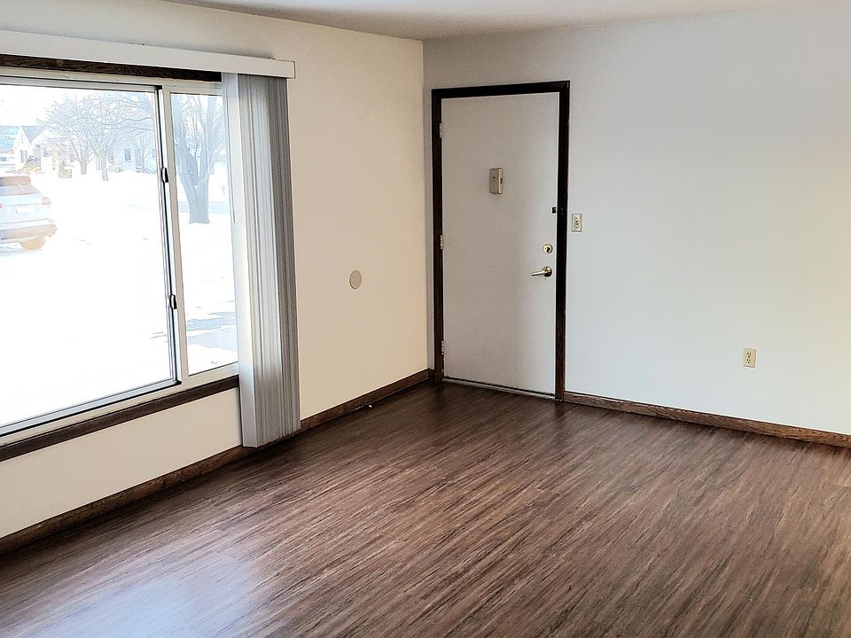 Entry and main living space