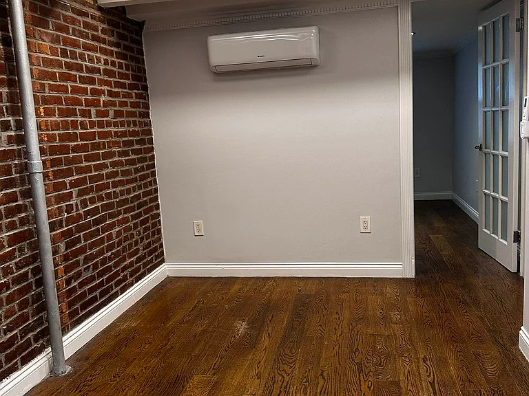8 E 118th St #Penthouse 1 — Photo 7