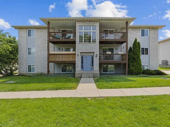 72 W Side Dr, Iowa City, IA 52246