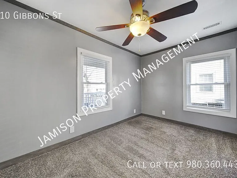910 Gibbons St — Photo 14