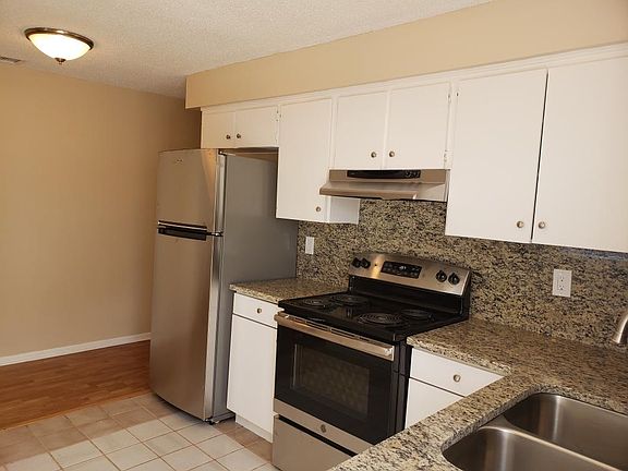 4th image of 2768 46th Ave N