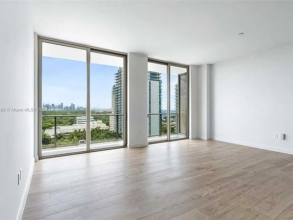 4th image of 2678 Tigertail Ave Unit 1204B