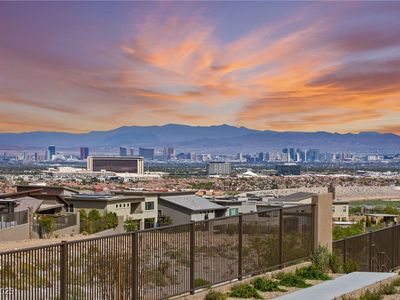 12648 Heritage Bend Dr, Las Vegas, NV, 89138
