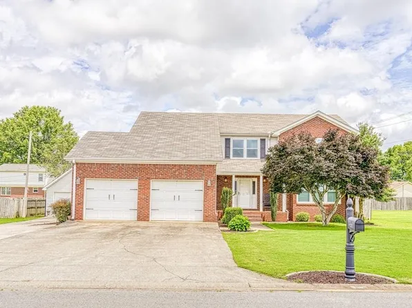 2207 Lisa Ave, Muscle Shoals, AL 35661