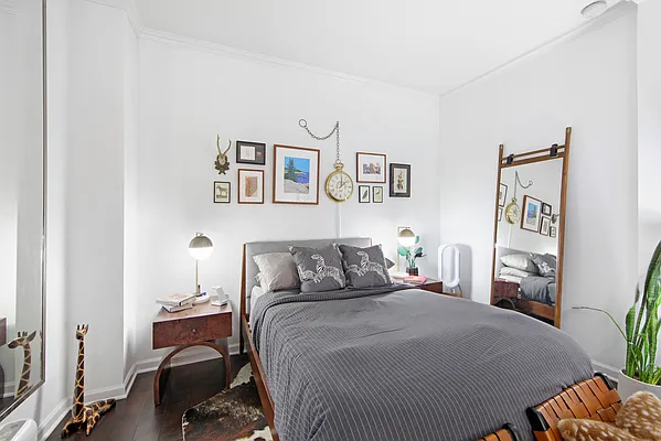 Rented by Oxford Property Group | media 10