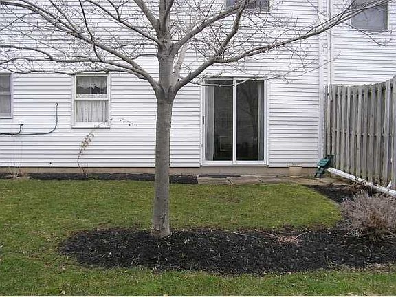 5th image of 1020 Royal Dr