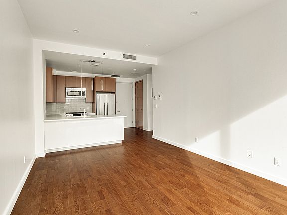 3rd image of 27-17 42nd Rd #12D