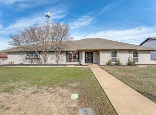 6525 Briley Dr, North Richland Hills, TX 76180