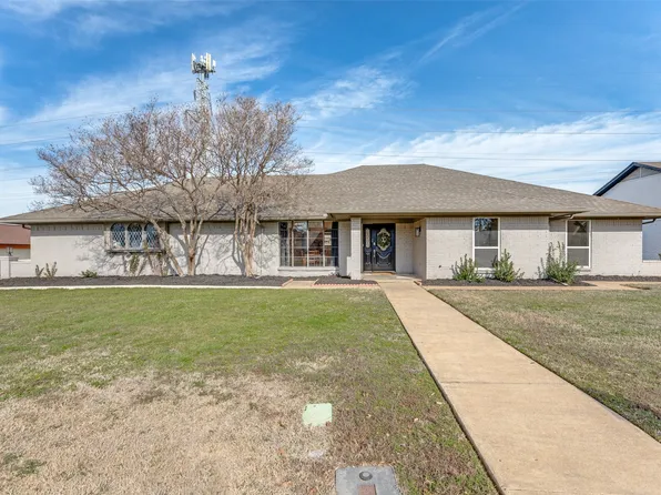 6525 Briley Dr, North Richland Hills, TX 76180