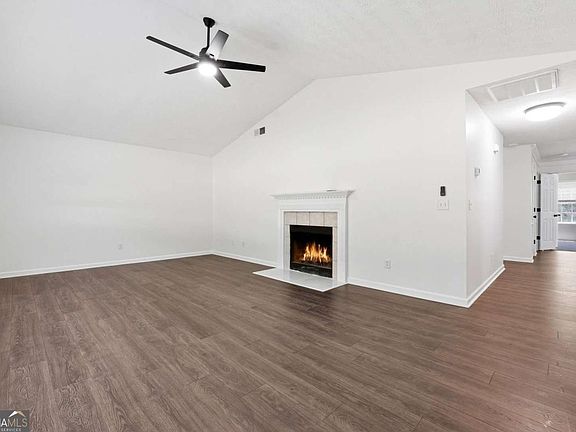 5th image of 275 Jack Russell Rd
