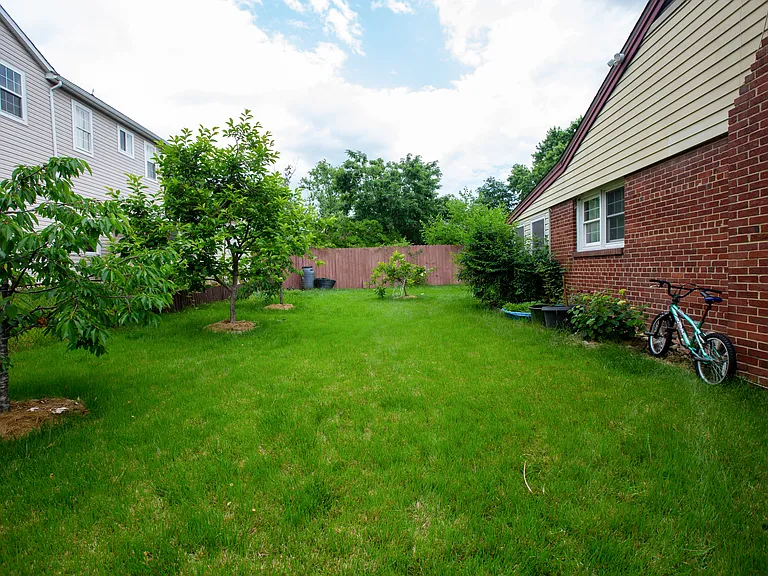 6741 Bostwick Dr — Photo 42