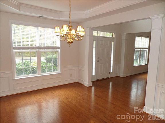 4th image of 9525 Oswald Ln