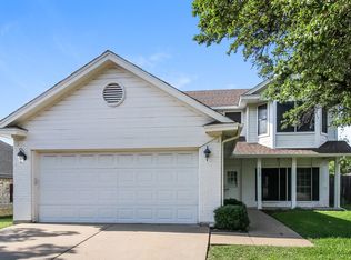 6737 Moss Ln, North Richland Hills, TX 76182