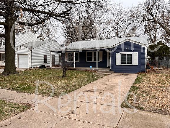 2nd image of 1557 N Pinecrest St