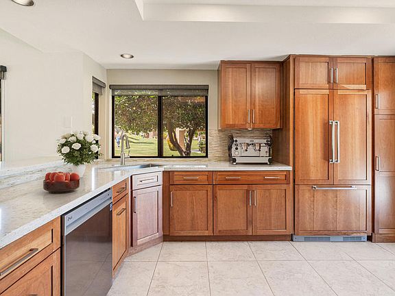 3rd image of 49271 Mariposa Dr