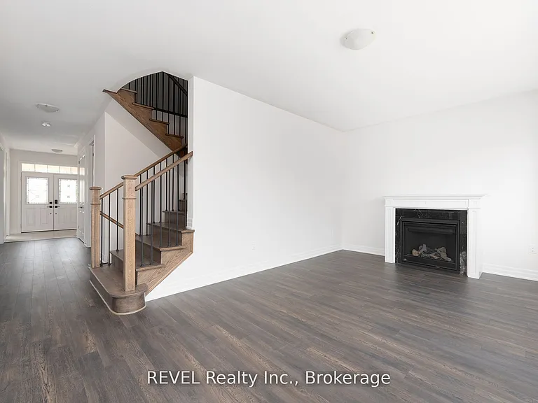 4568 Lyons Pkwy #UPPER — Photo 9