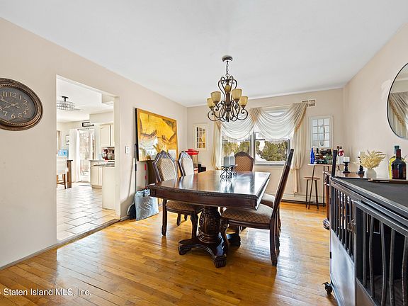 5th image of 146 Halpin Ave