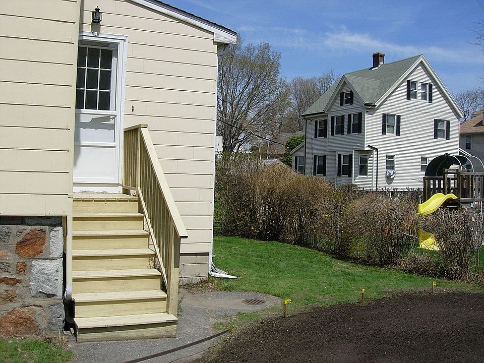 2nd image of 44 Cedar St