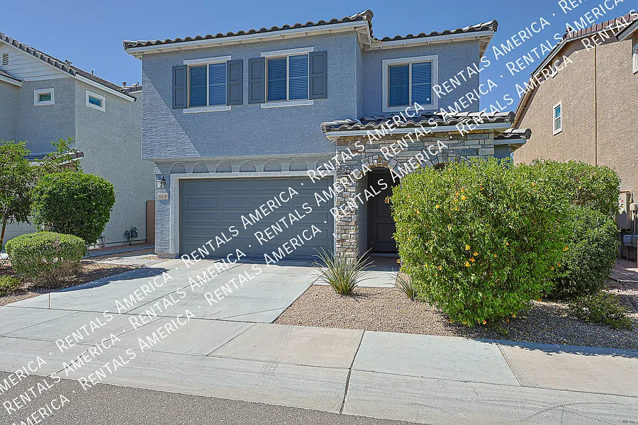 Move In Special 4 Bedroom 2.5 Bath In Glendale — Photo 3