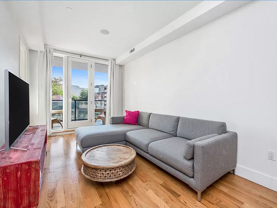 1st image of 1059 Manhattan Ave #2-A