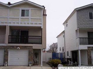 167 Park Dr N, Staten Island, NY 10314