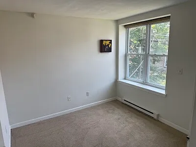 160 Cottage St #202 — Photo 5