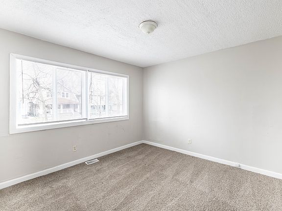 5th image of 331 N Temple Ave #C