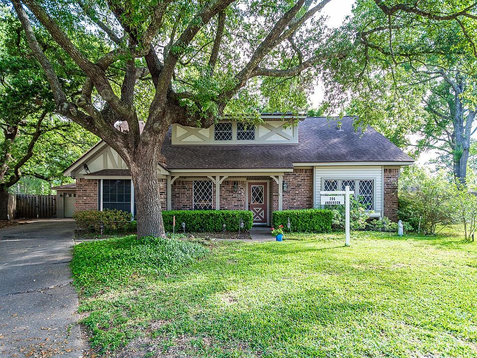 1st image of 206 Mariner Ct